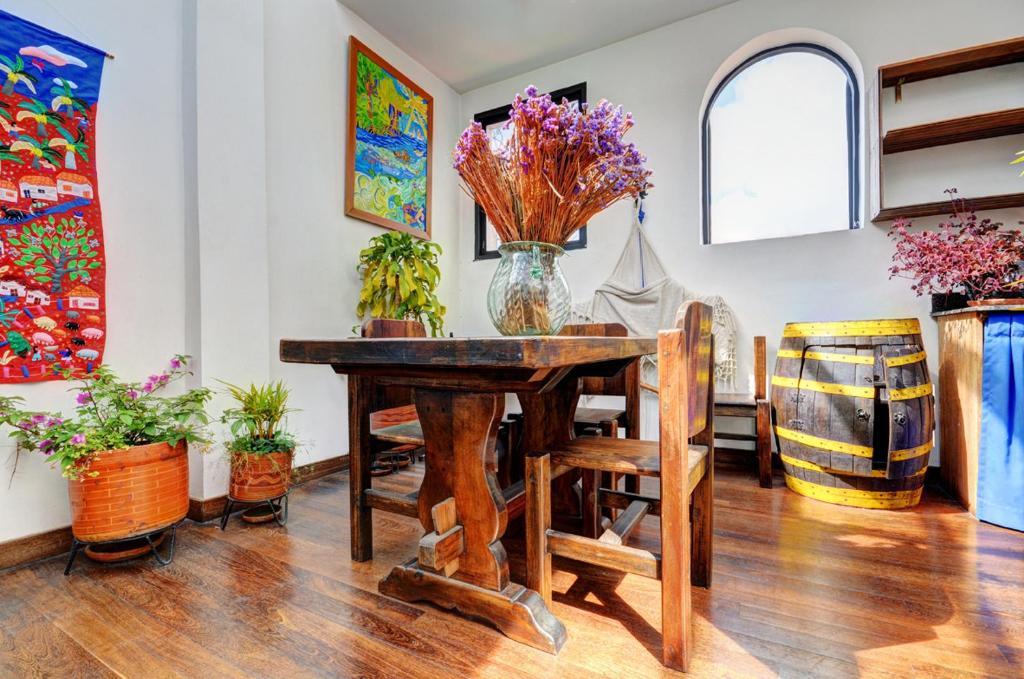 Bed&Breakfast Chorro De Quevedo 보고타 객실 사진